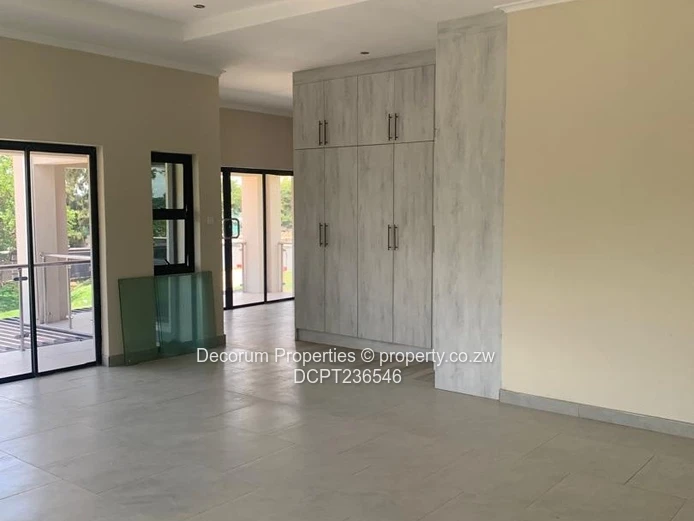 Strathaven Newly Built Cluster For Sale