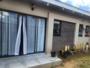 2 Bedroom Garden Flat