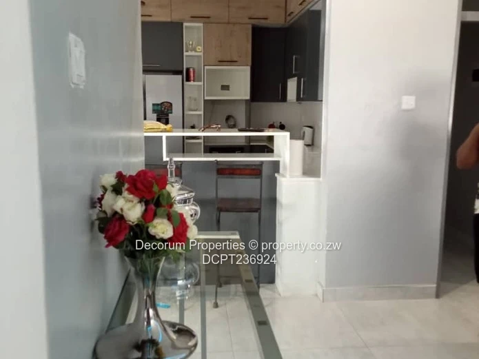 Nyeredzi -Ridge House For Rent