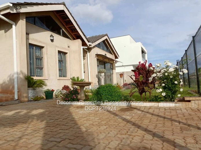 Nyeredzi -Ridge House For Rent