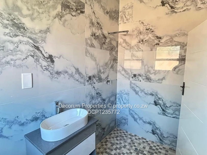 Beautiful 3 bedroom house for sale in Mandara