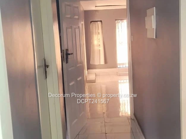 Modern 3-Bed House in Fidelity - Walled, Fitted Kitchen, En-Suite