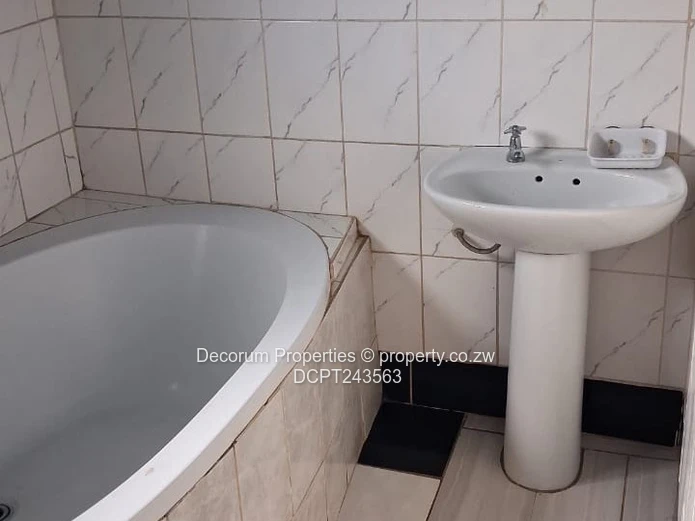 Neat 3-bedroom house for Rent in Mabvuku- Tafara