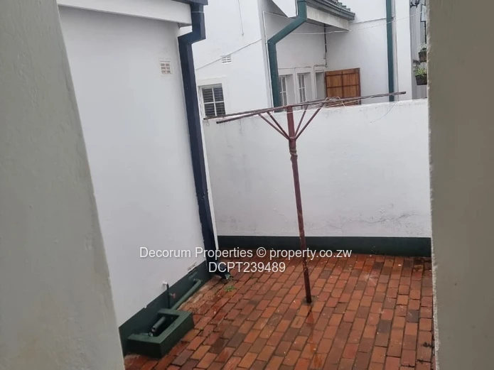 Charming 3-Bedroom Home to let in Helensvale.