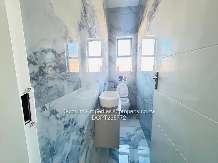 Beautiful 3 bedroom house for sale in Mandara