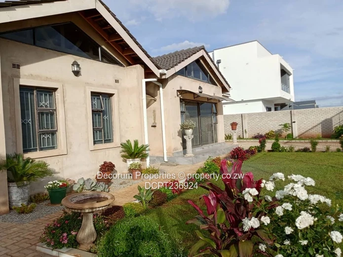 Nyeredzi -Ridge House For Rent