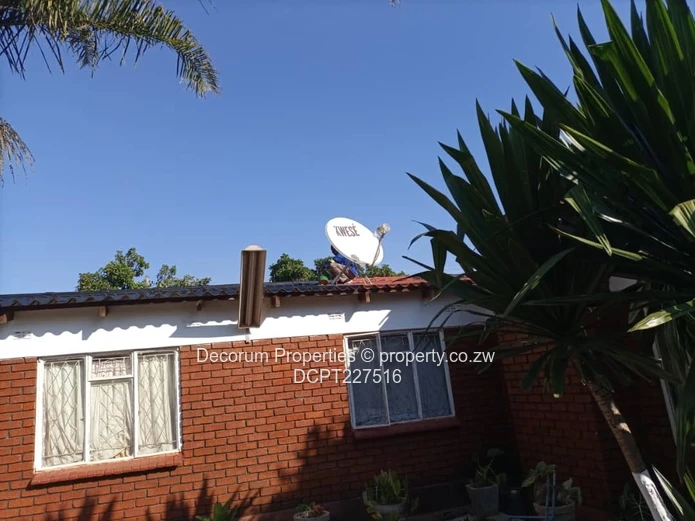 **Spacious 4-Bedroom Home in Mkoba 19 , Gweru – Ideal for Families**
