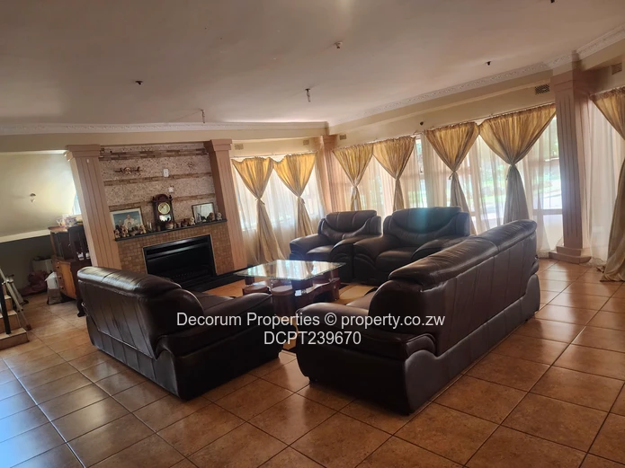 Stately Borrowdale 6-Bed Home — Pool, Borehole & Gardens