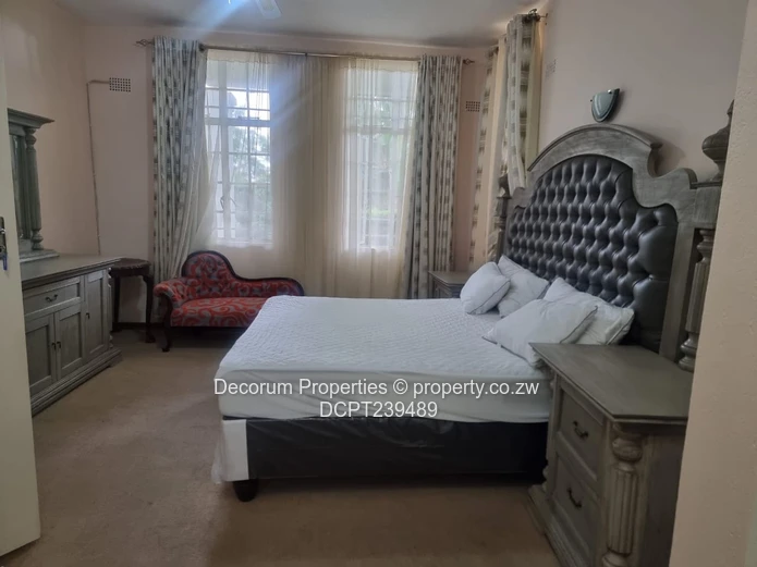 Charming 3-Bedroom Home to let in Helensvale.