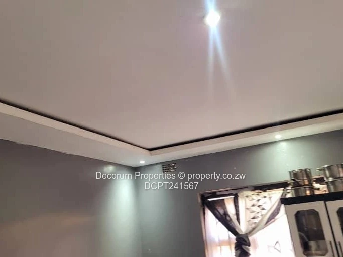 Modern 3-Bed House in Fidelity - Walled, Fitted Kitchen, En-Suite